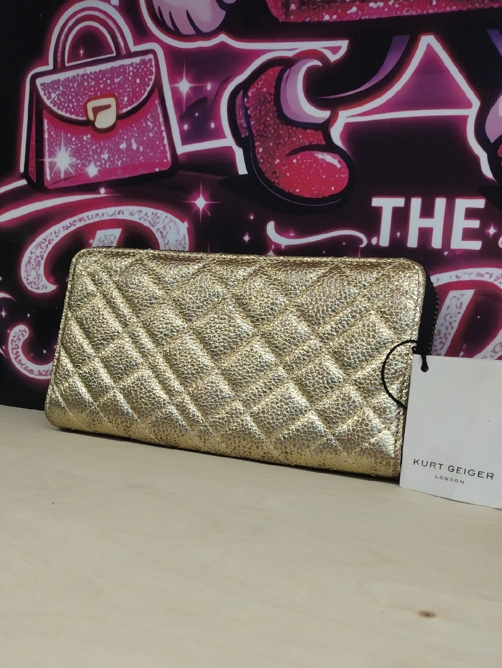 Kurt Geiger Metallic Gold Quilted Wristlet Clutch NWT $135 - Picture 2 of 8